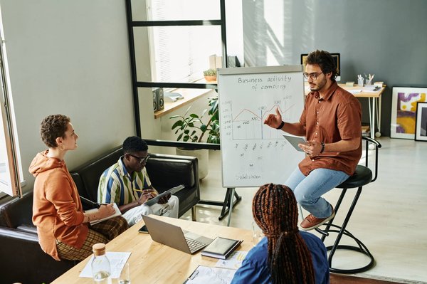 Le Coaching en Entreprise : Accompagner les Employés vers l'Excellence Professionnelle