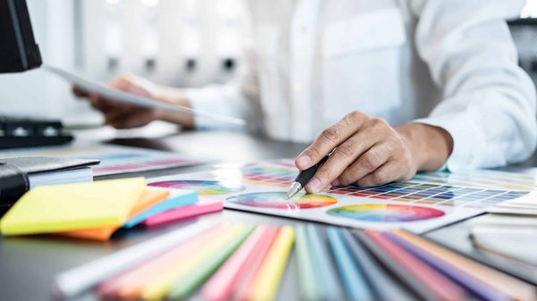 Pourquoi engager un graphiste à Rennes ?