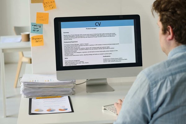 Création d'un cv original : les avantages avec l'utilisation d'une application mobile